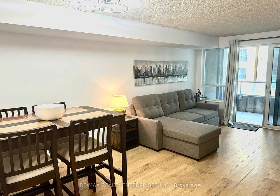270-wellington-street-w-toronto-ontario-c12664792