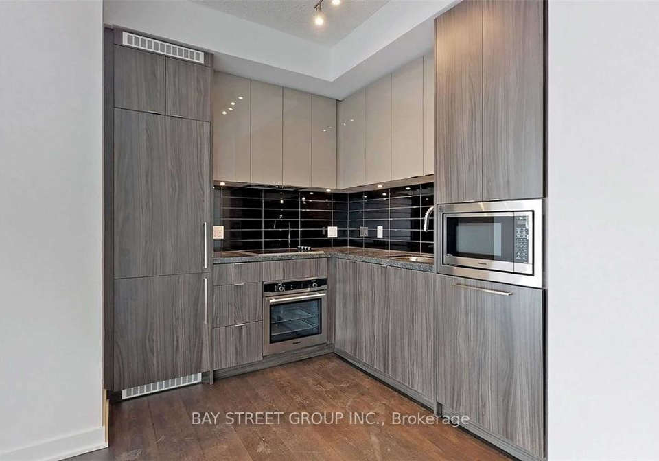125-blue-jays-way-toronto-ontario-c12664898