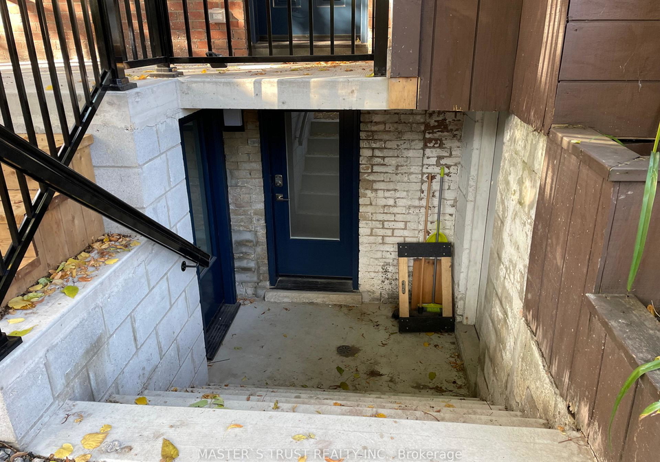 370-lippincott-street-toronto-ontario-c12664908