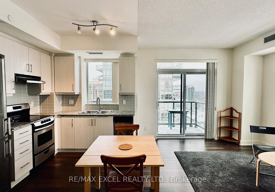 68-canterbury-place-toronto-ontario-c12665068