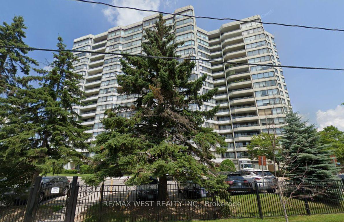 1121-steeles-avenue-w-toronto-ontario-c12665374