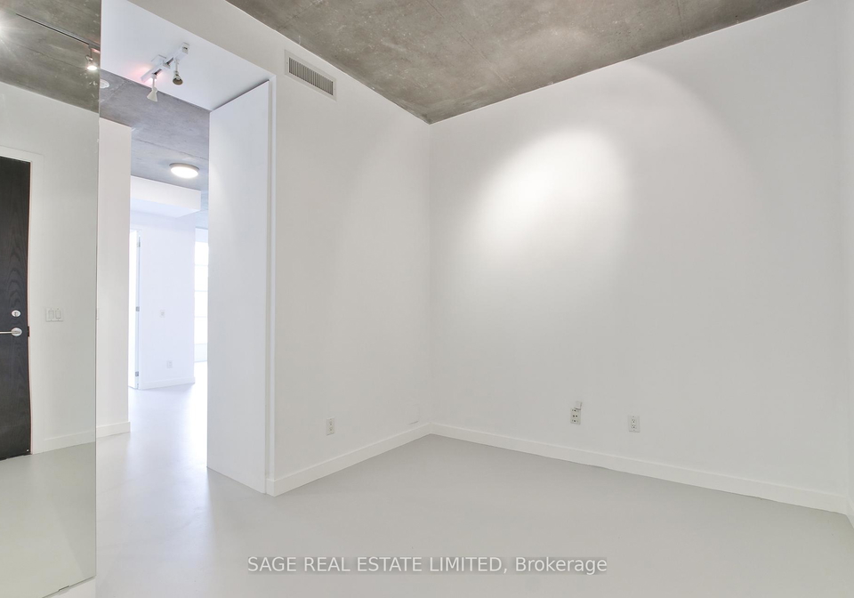 23-brant-street-toronto-ontario-c12665414
