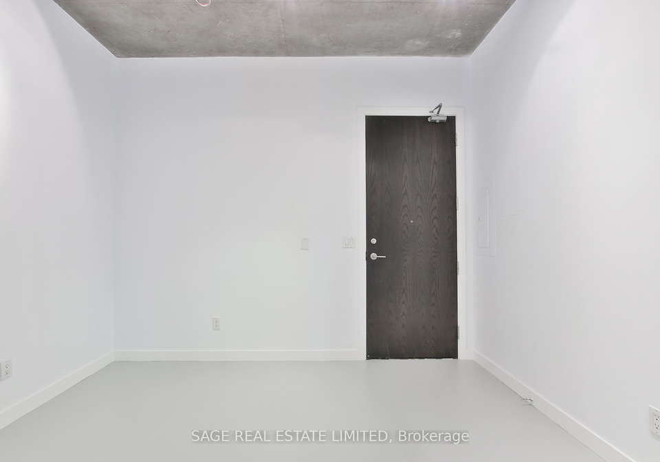 23-brant-street-toronto-ontario-c12665414