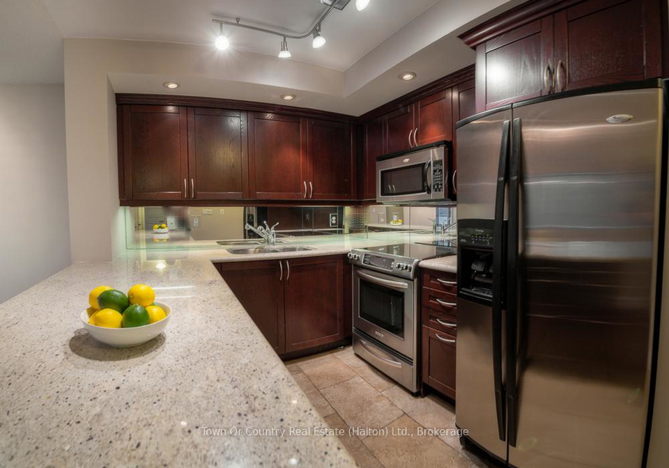 900-mount-pleasant-road-toronto-ontario-c12665486