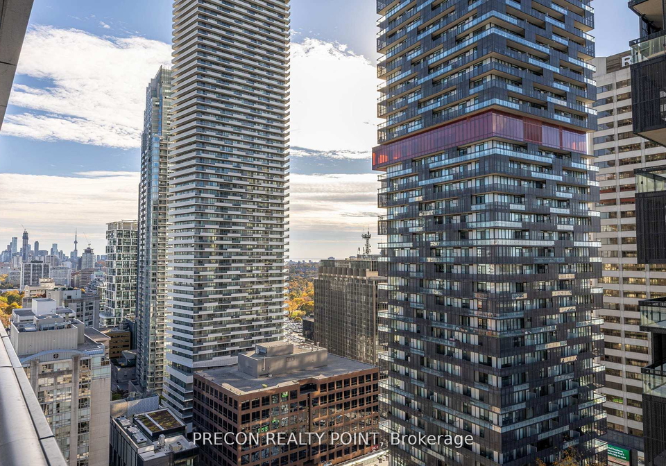 39-roehampton-avenue-e-toronto-ontario-c12665534