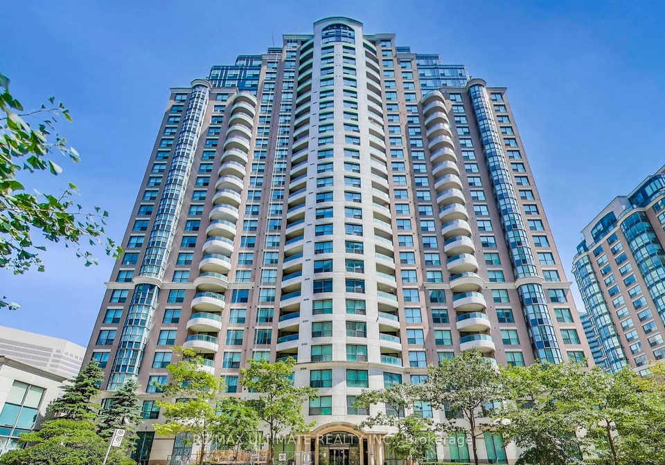7-lorraine-drive-toronto-ontario-c12665872