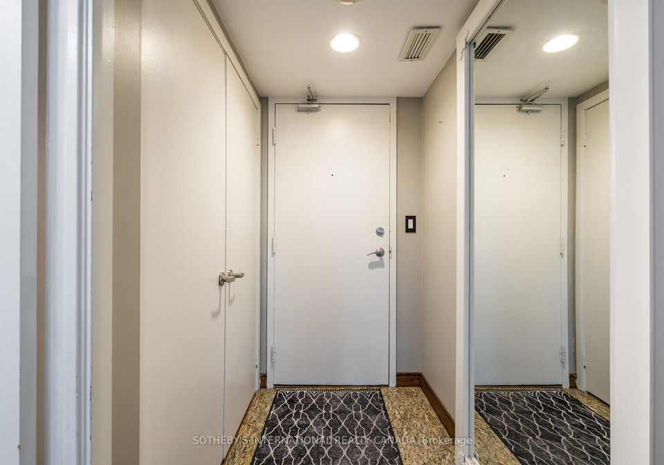 600-fleet-street-toronto-ontario-c12668034