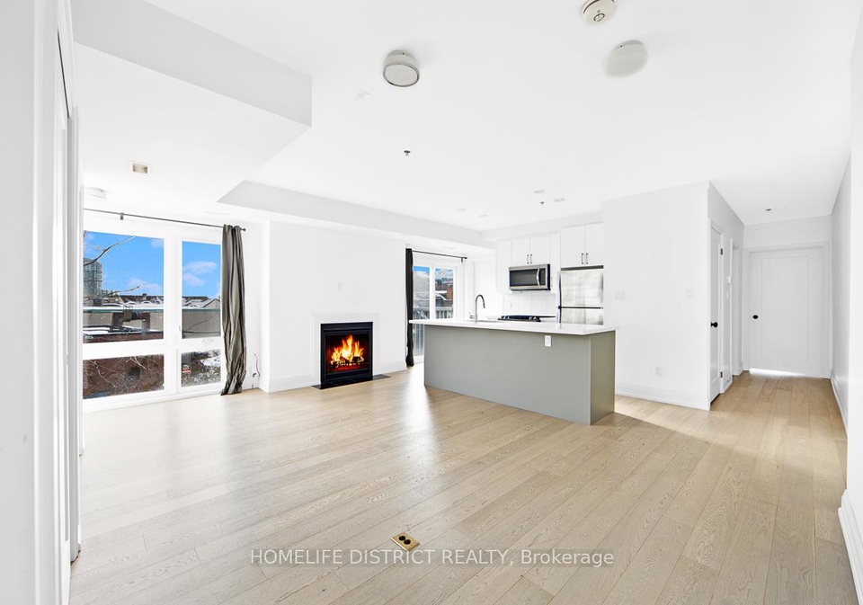 243-niagara-street-toronto-ontario-c12668244