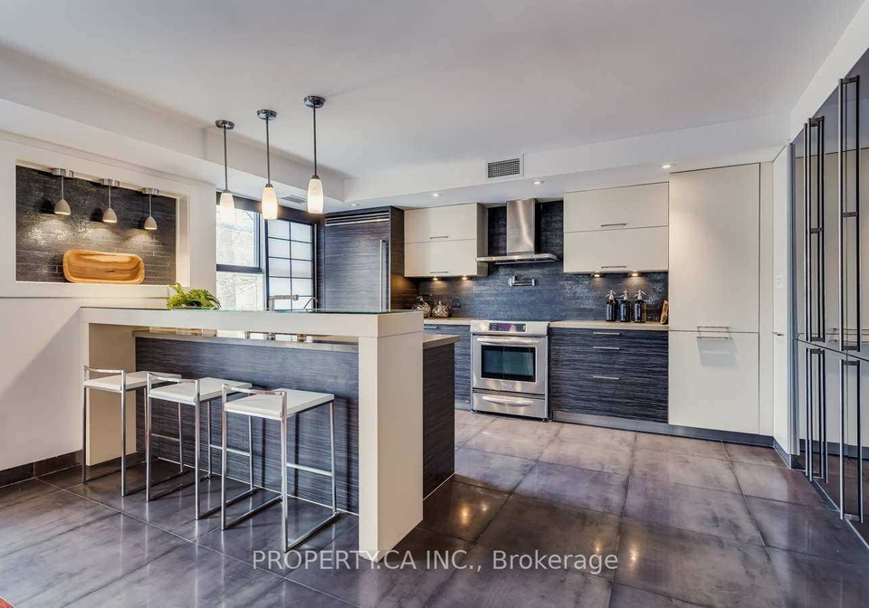349-st-clair-avenue-w-toronto-ontario-c12668378