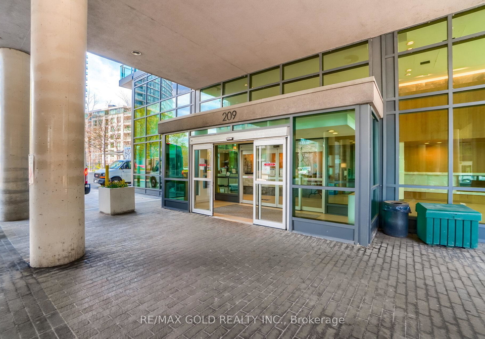 209-fort-york-boulevard-toronto-ontario-c12668398