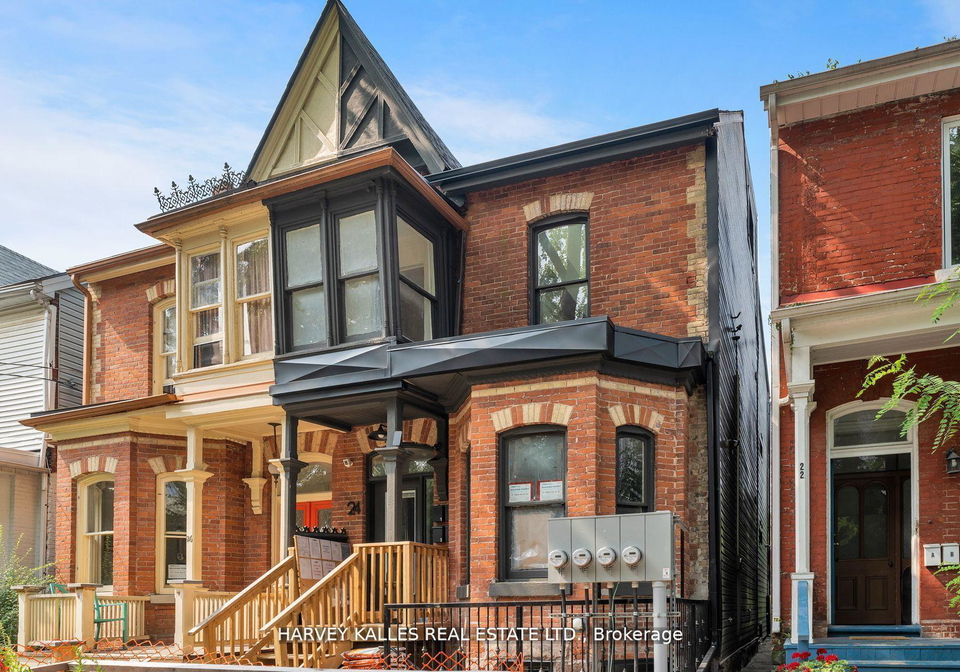 24-sullivan-street-toronto-ontario-c12668868