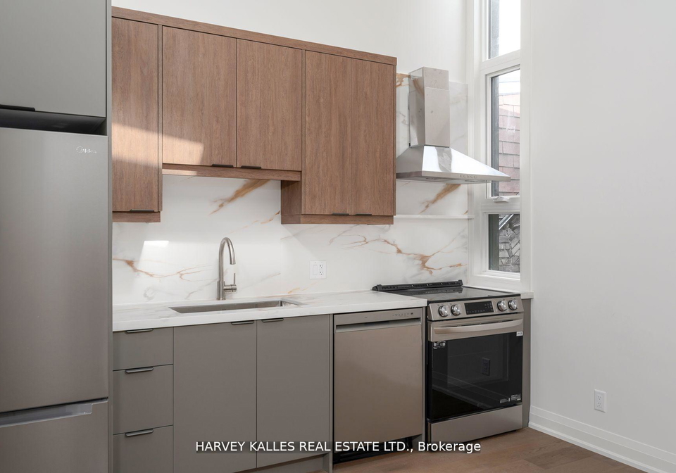 24-sullivan-street-toronto-ontario-c12668868
