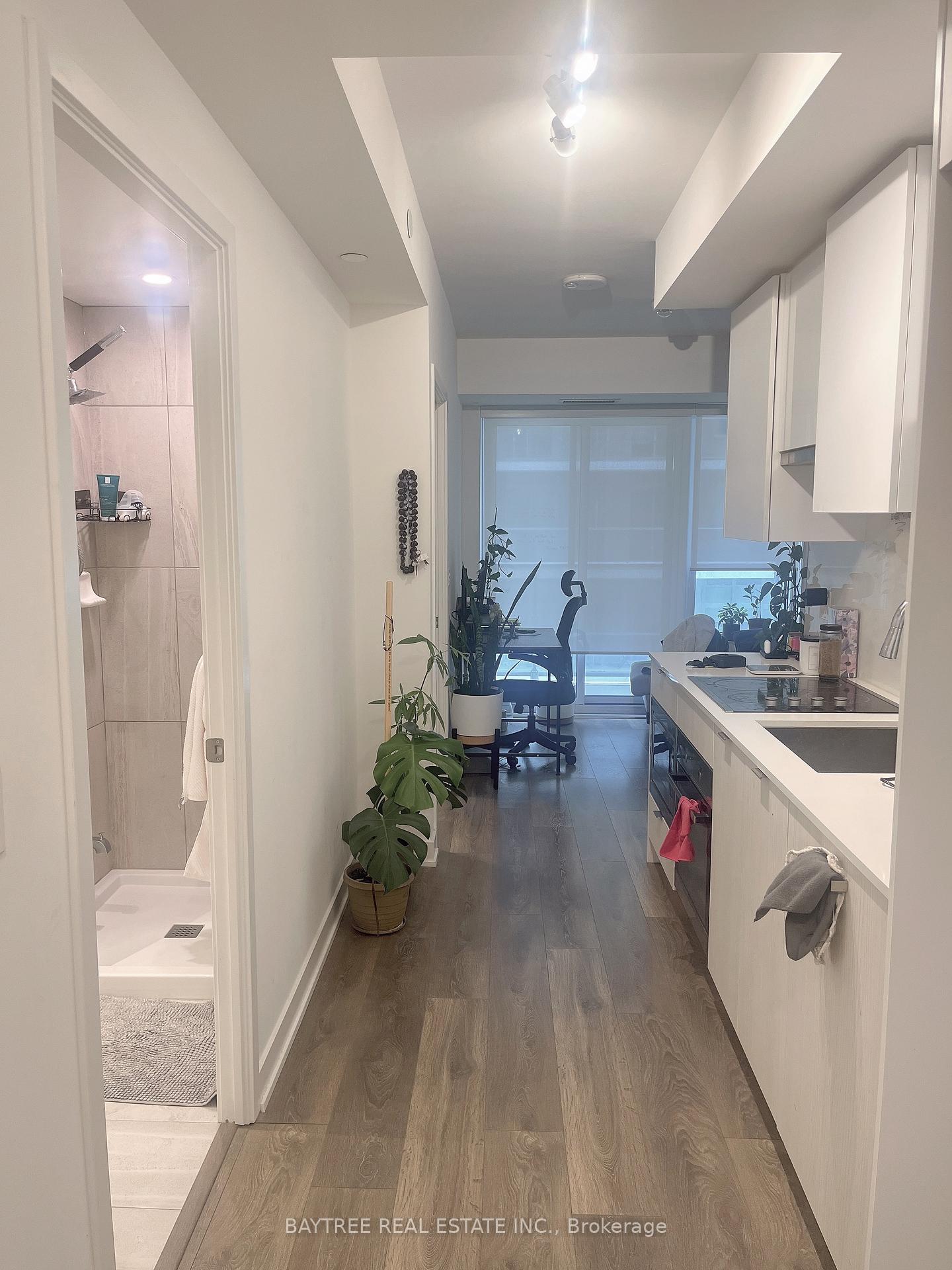 99-broadway-avenue-toronto-ontario-c12669174