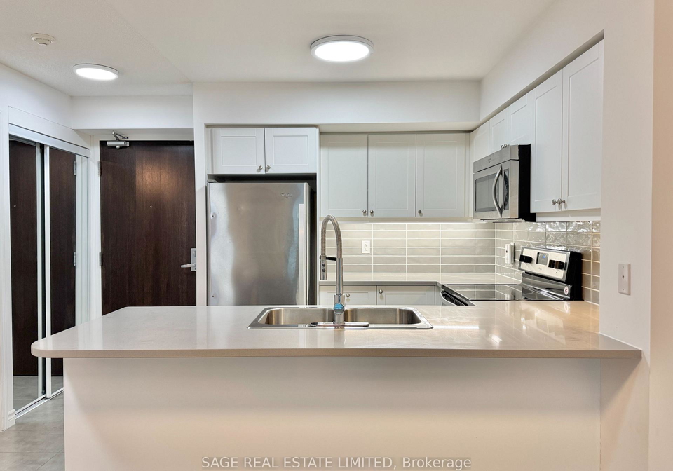 25-lower-simcoe-street-toronto-ontario-c12669318
