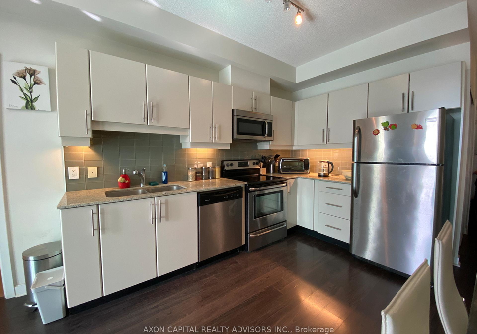 33-bay-street-toronto-ontario-c12669696