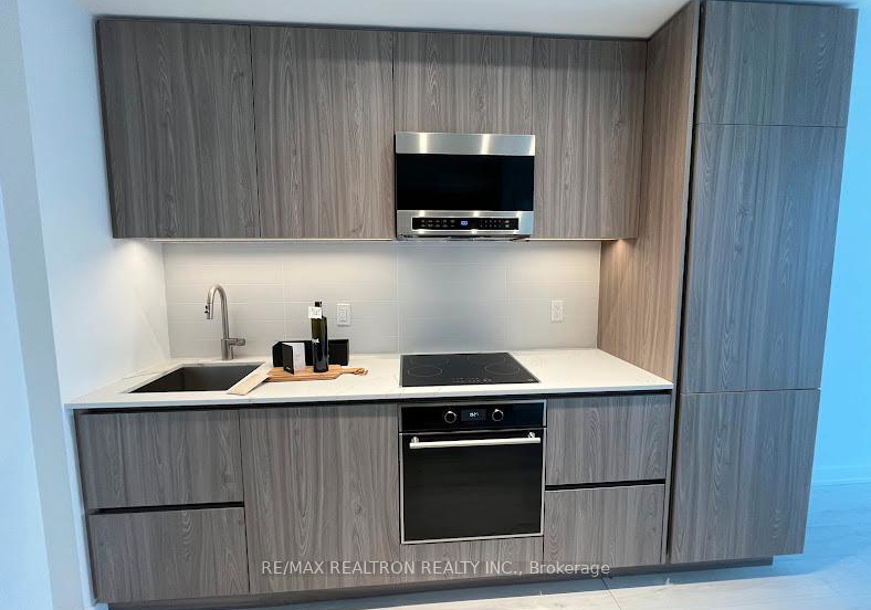 110-broadway-avenue-toronto-ontario-c12669750