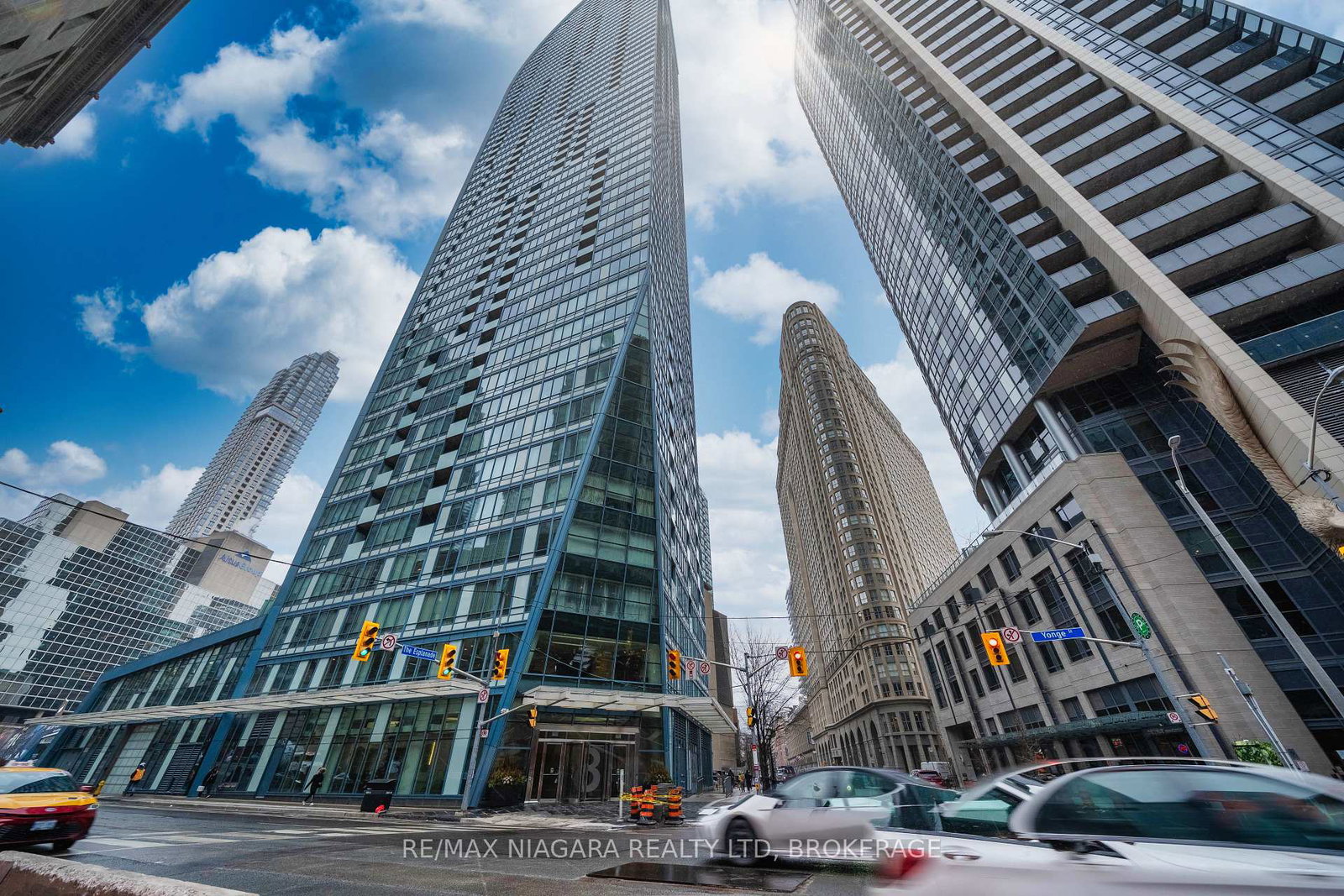 8-the-esplanade-street-toronto-ontario-c12670160