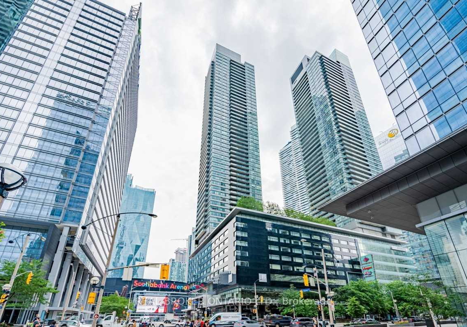 55-bremner-boulevard-toronto-ontario-c12670218
