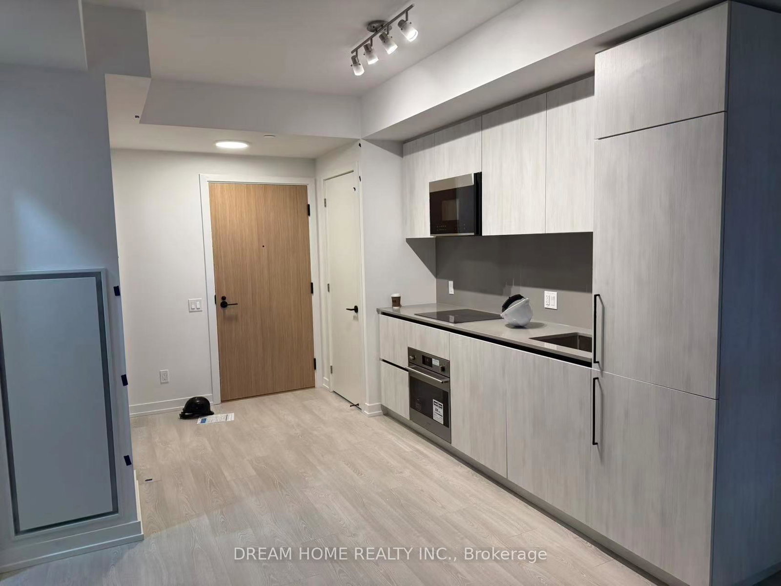 35-parliament-street-toronto-ontario-c12670466