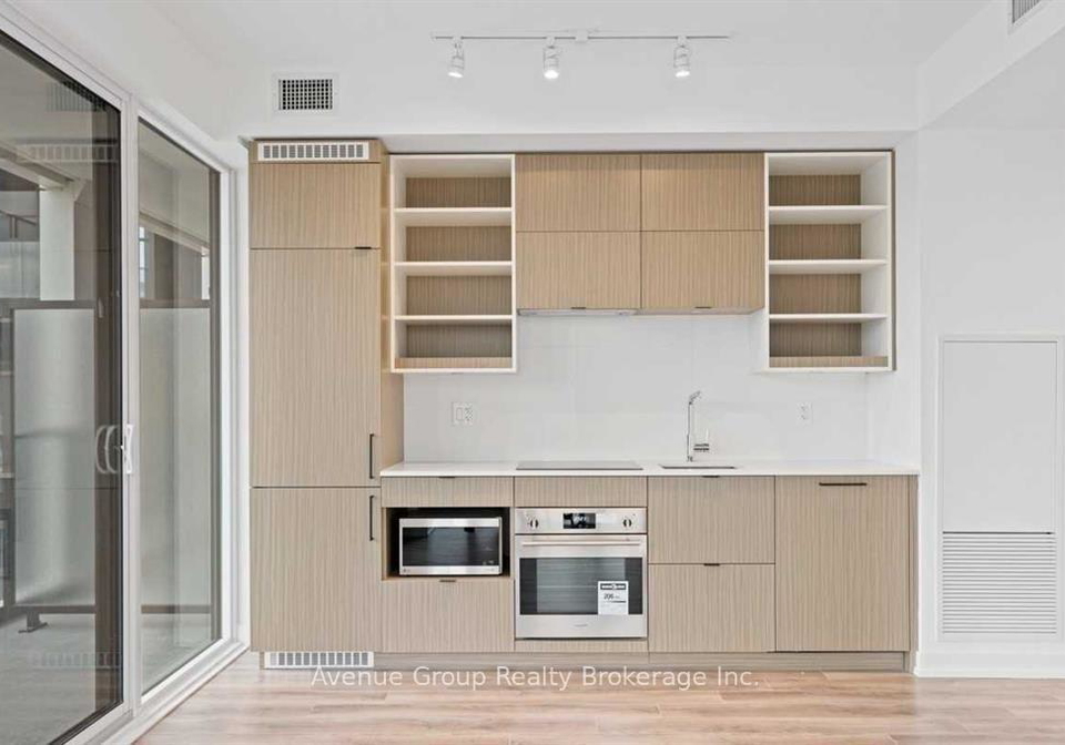 20-edward-street-toronto-ontario-c12670502