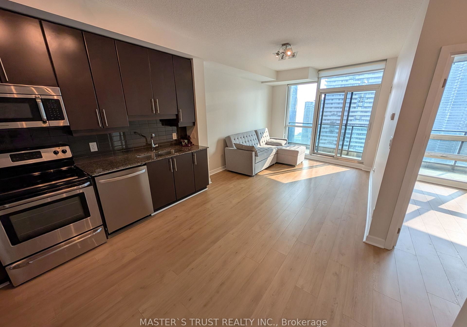 33-bay-street-toronto-ontario-c12670582