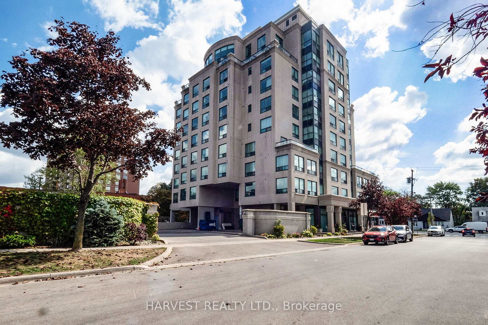 1-hycrest-avenue-north-york-ontario-c12670678