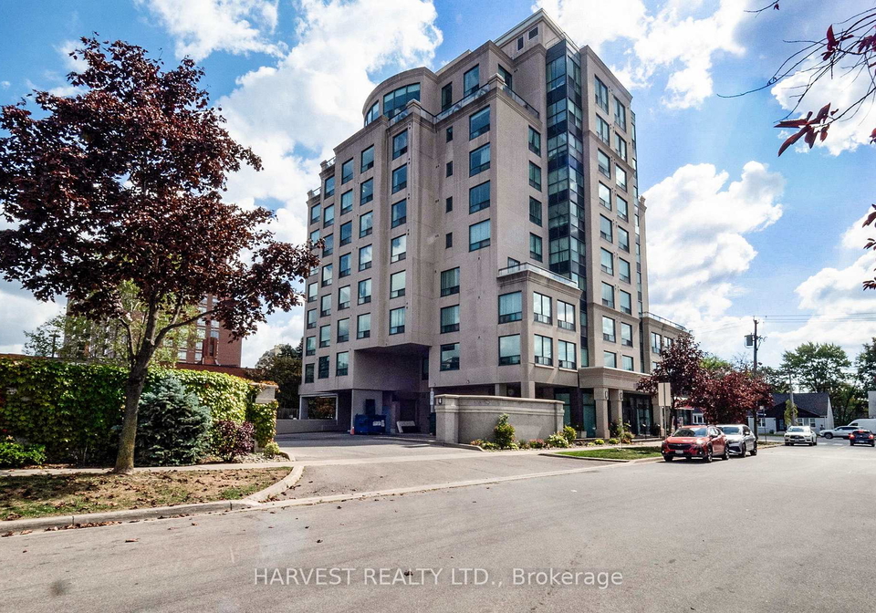 1-hycrest-avenue-north-york-ontario-c12670678