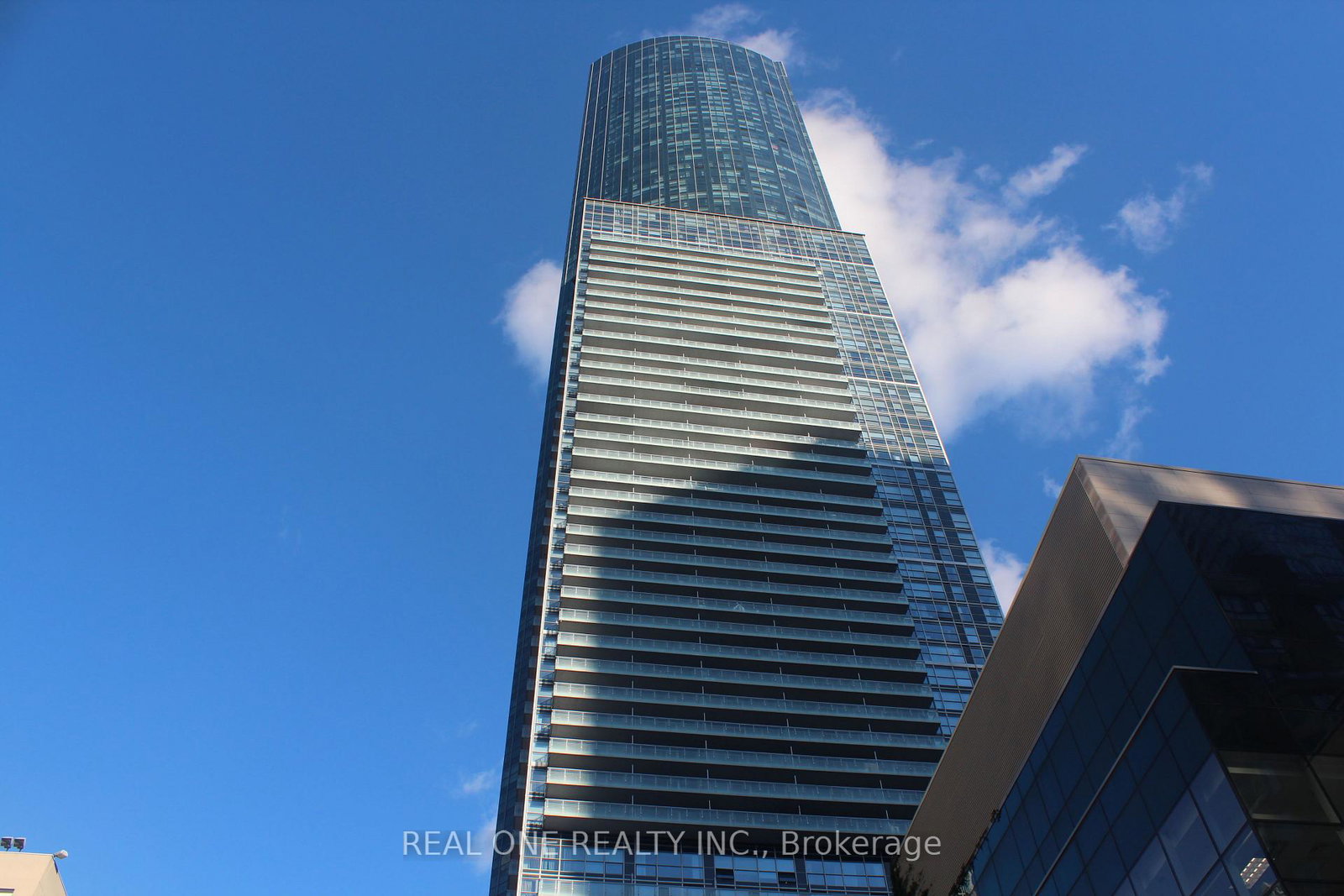 386-yonge-street-toronto-ontario-c12670790