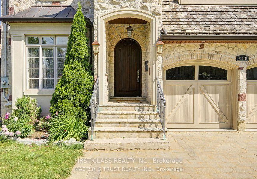 216-parkview-avenue-north-york-ontario-c12670872