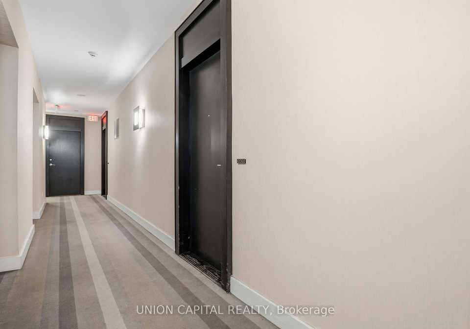 33-charles-street-e-toronto-ontario-c12671446