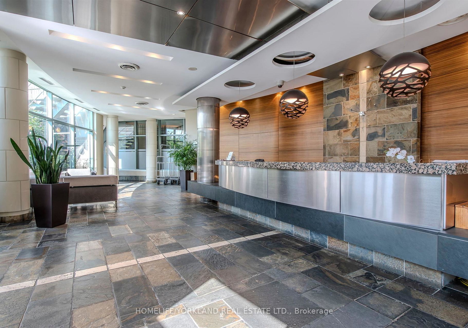 230-queens-quay-w-toronto-ontario-c12671454