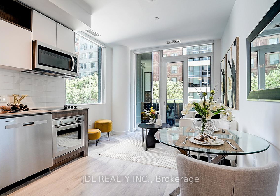 60-princess-street-toronto-ontario-c12671652