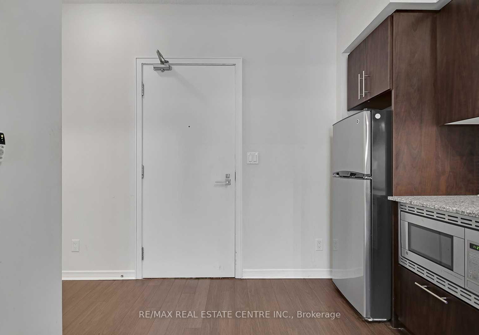352-front-street-w-toronto-ontario-c12671668