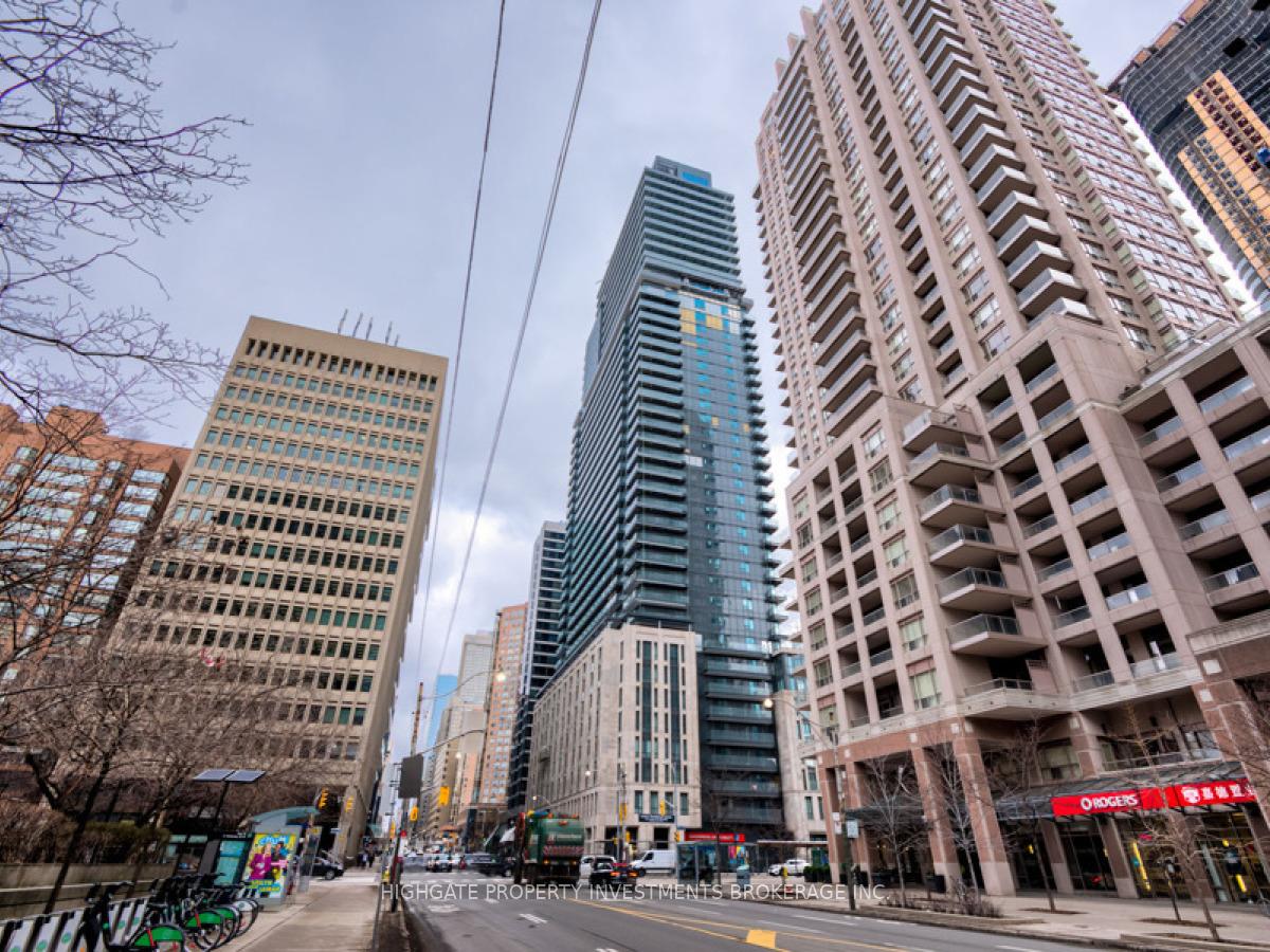 955-bay-street-toronto-ontario-c12671682