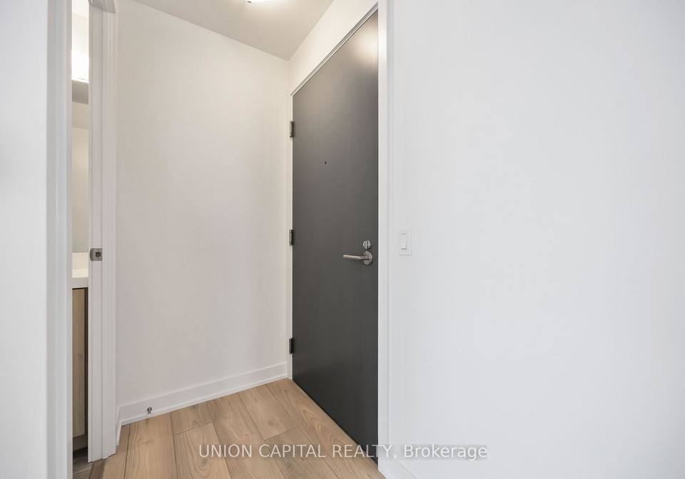 5858-yonge-street-toronto-ontario-c12671822