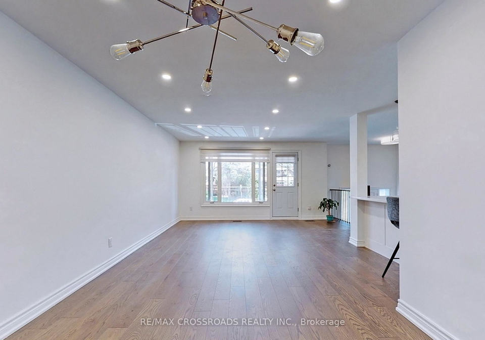 22-mallaby-drive-north-york-ontario-c12672318