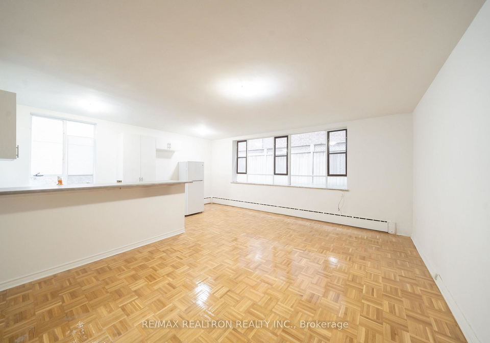 77-erskine-avenue-toronto-ontario-c12672434