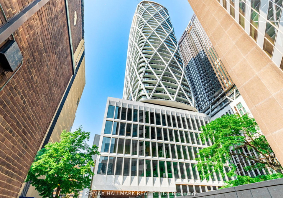 230-simcoe-street-toronto-ontario-c12672514