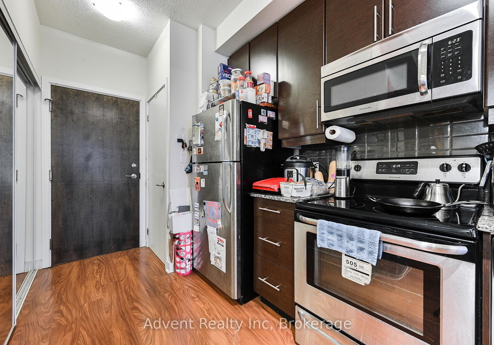 33-bay-street-toronto-ontario-c12672516