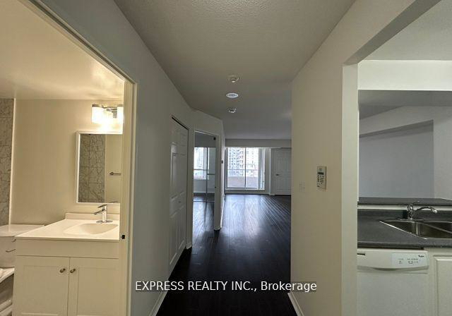 18-hillcrest-avenue-north-york-ontario-c12672574