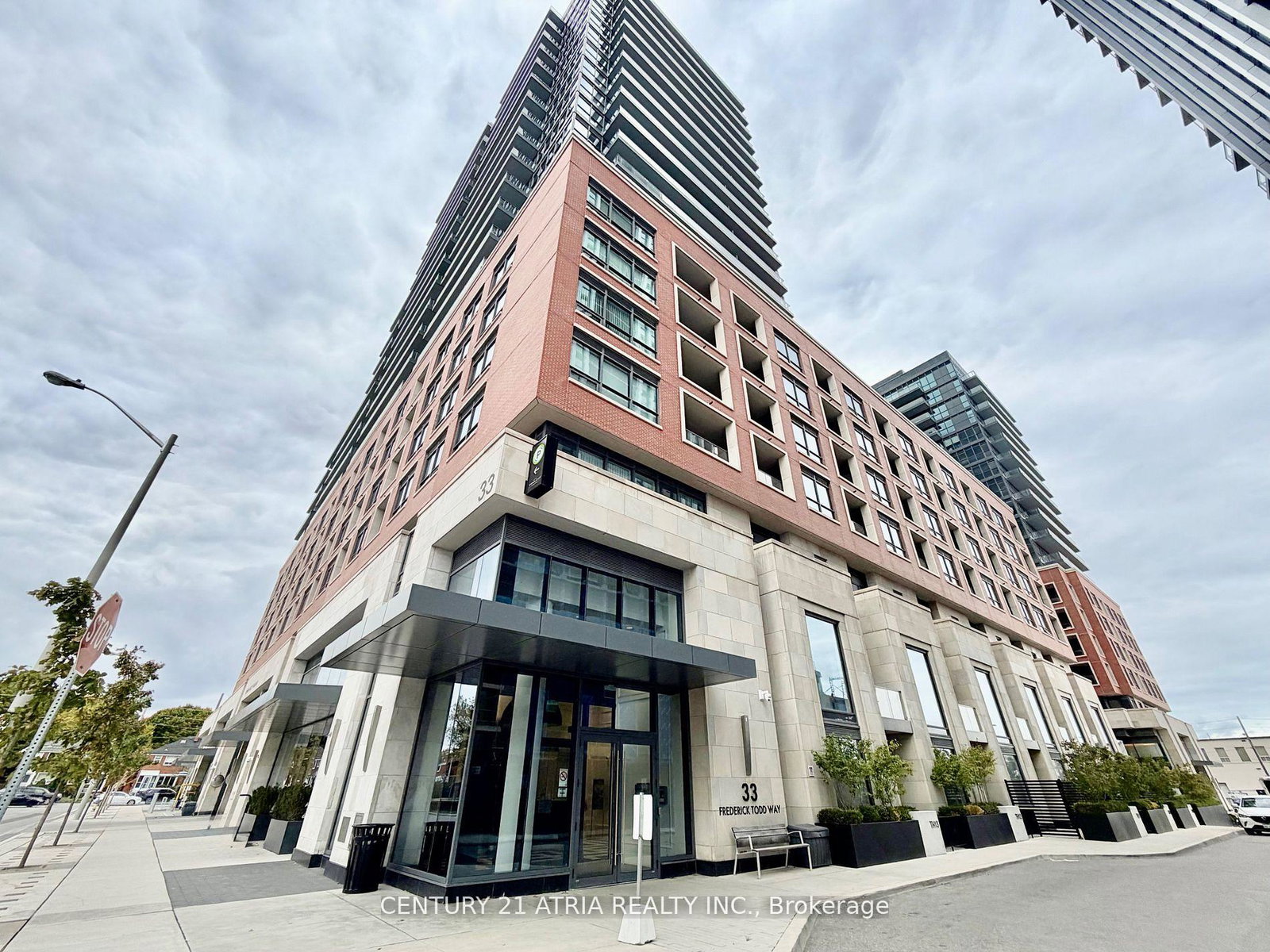 33-frederick-todd-way-east-york-ontario-c12672670