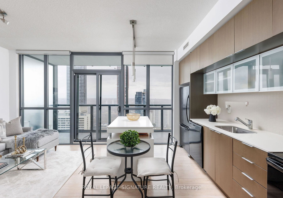 110-charles-street-e-toronto-ontario-c12672848