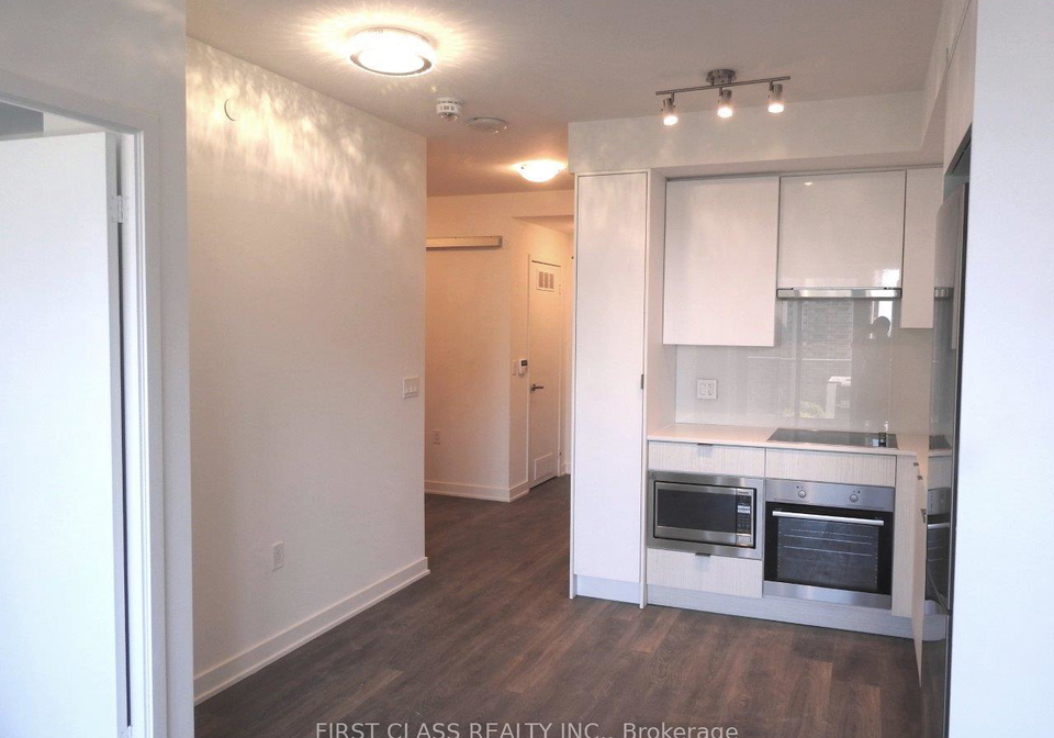 99-broadway-avenue-toronto-ontario-c12672980