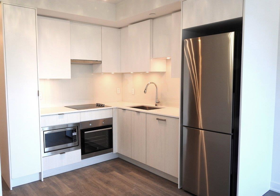 99-broadway-avenue-toronto-ontario-c12672980