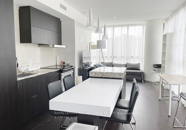 101-e-charles-street-e-toronto-ontario-c12672994