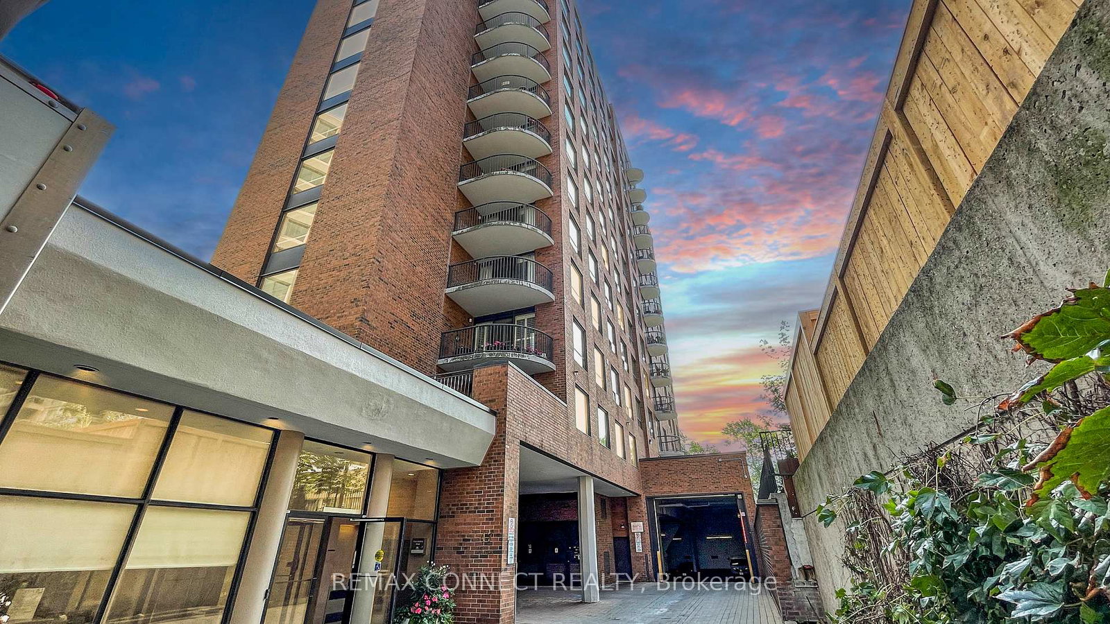 47-st-clair-avenue-w-toronto-ontario-c12673228