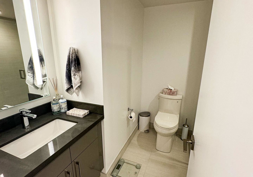 188-cumberland-street-toronto-ontario-c12673232