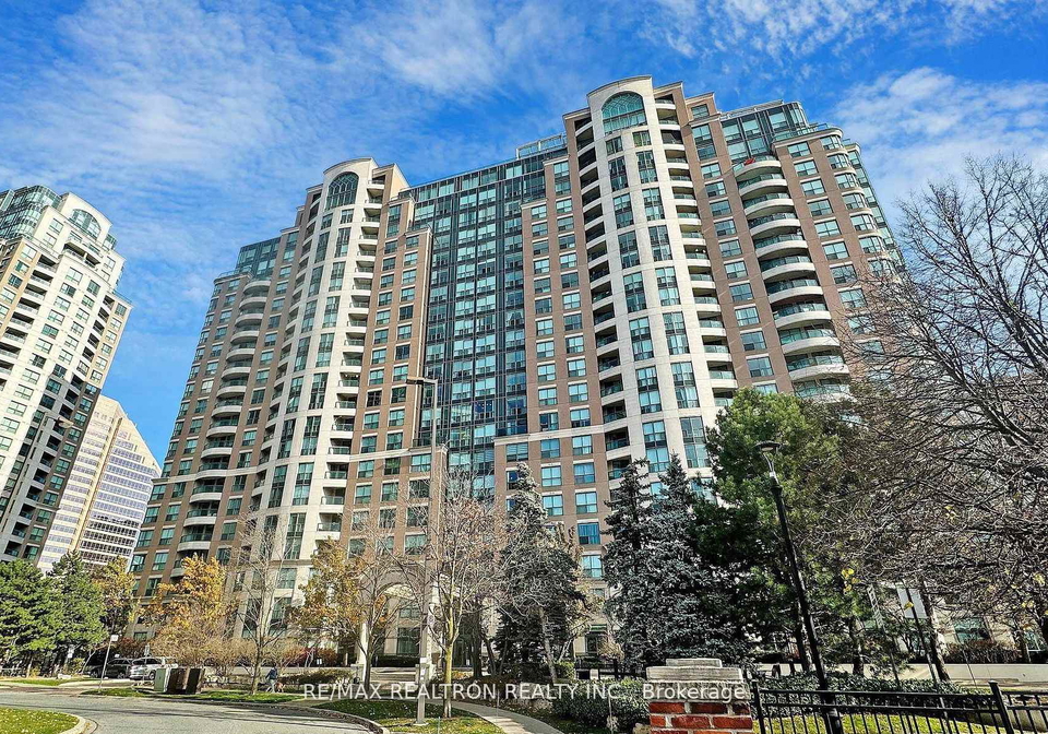 23-lorraine-drive-toronto-ontario-c12673294
