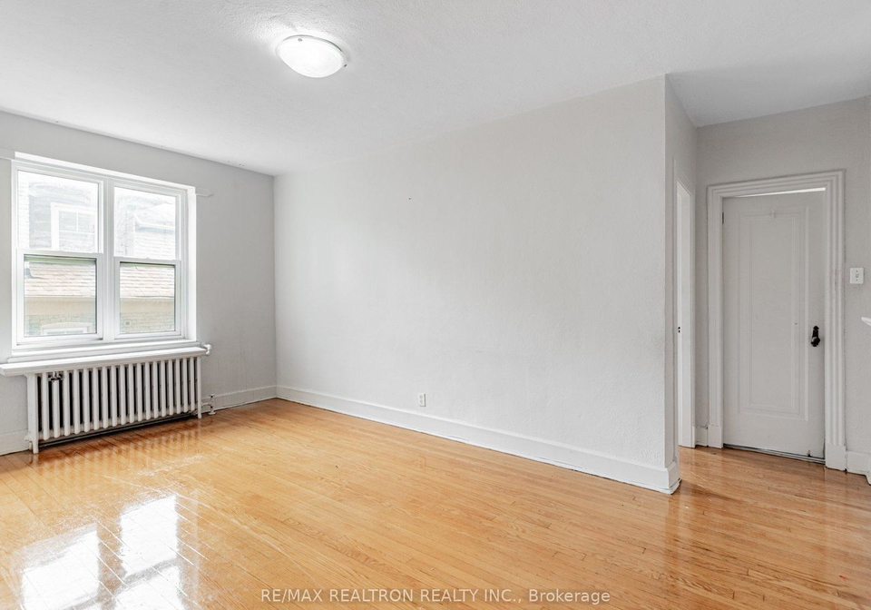 8-mallory-gardens-toronto-ontario-c12673880