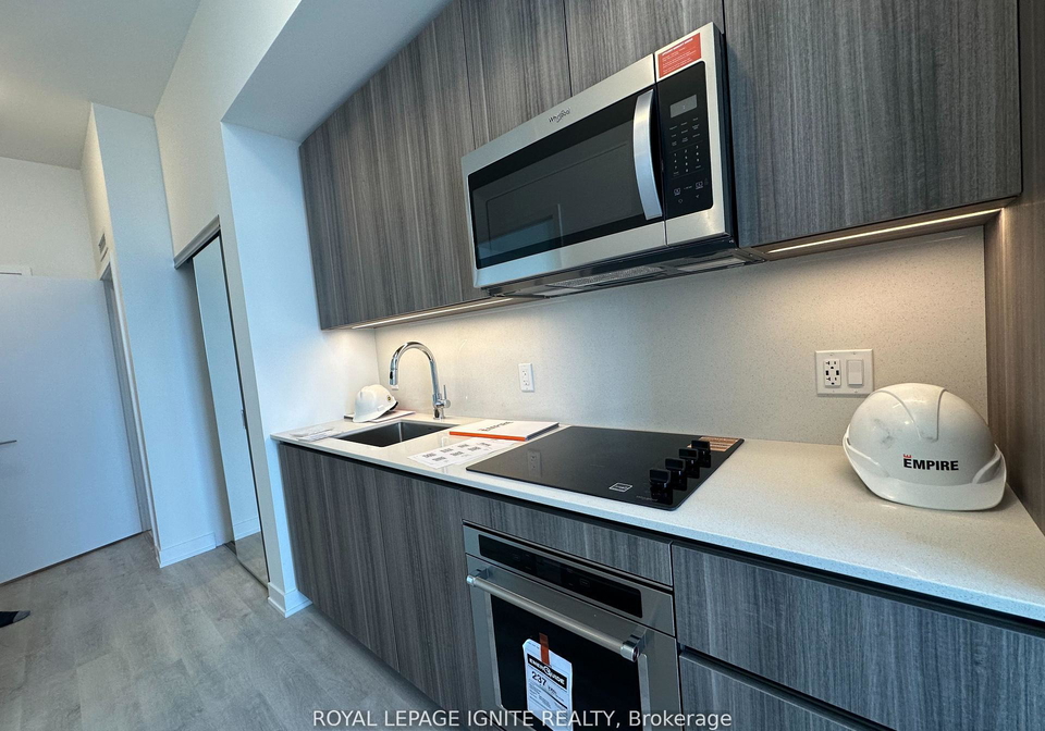 15-richardson-street-toronto-ontario-c12674142